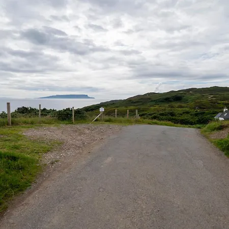Hut On The Hill Villa Aird of Sleat Exterior photo