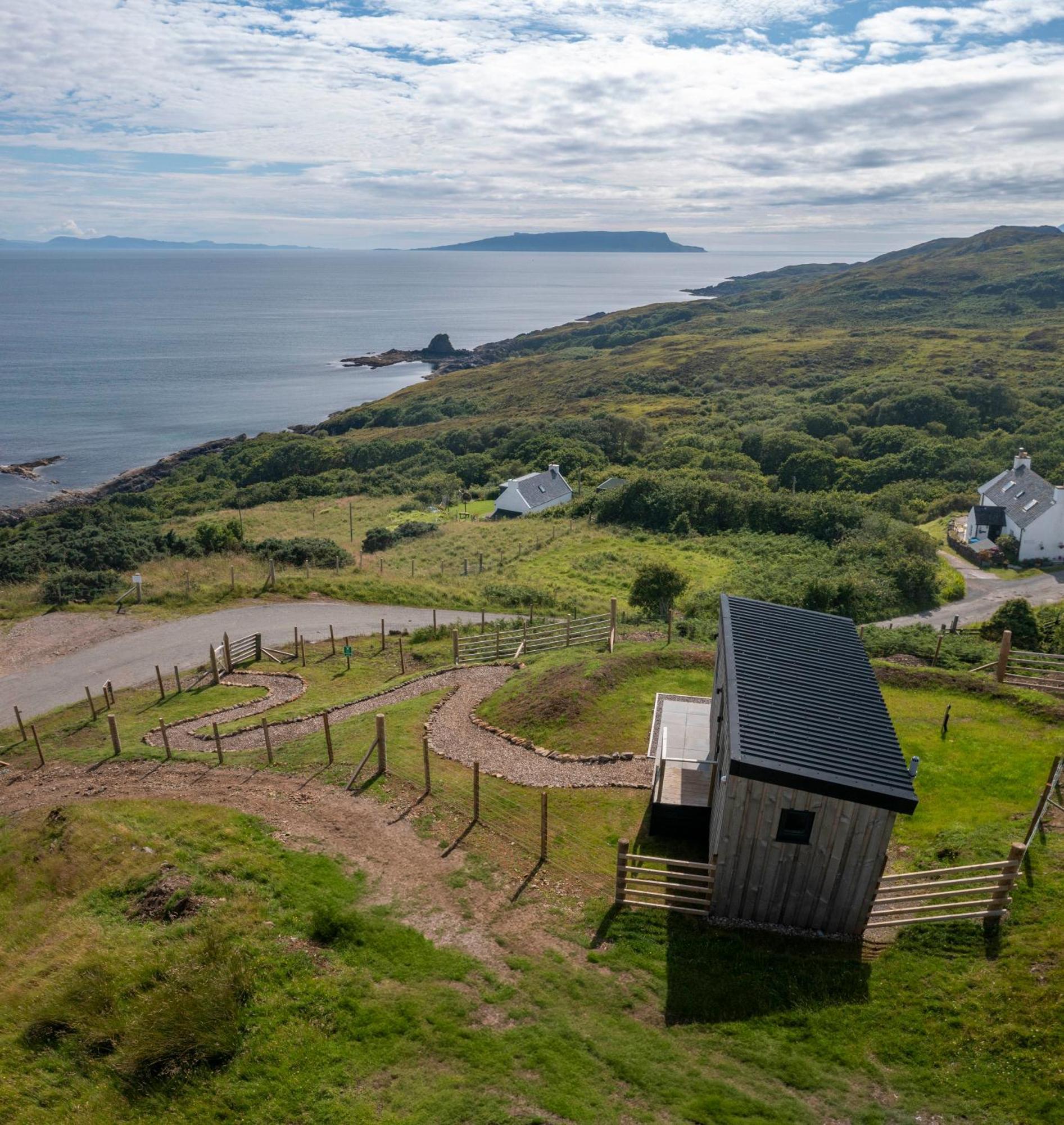 Hut On The Hill * Aird of Sleat