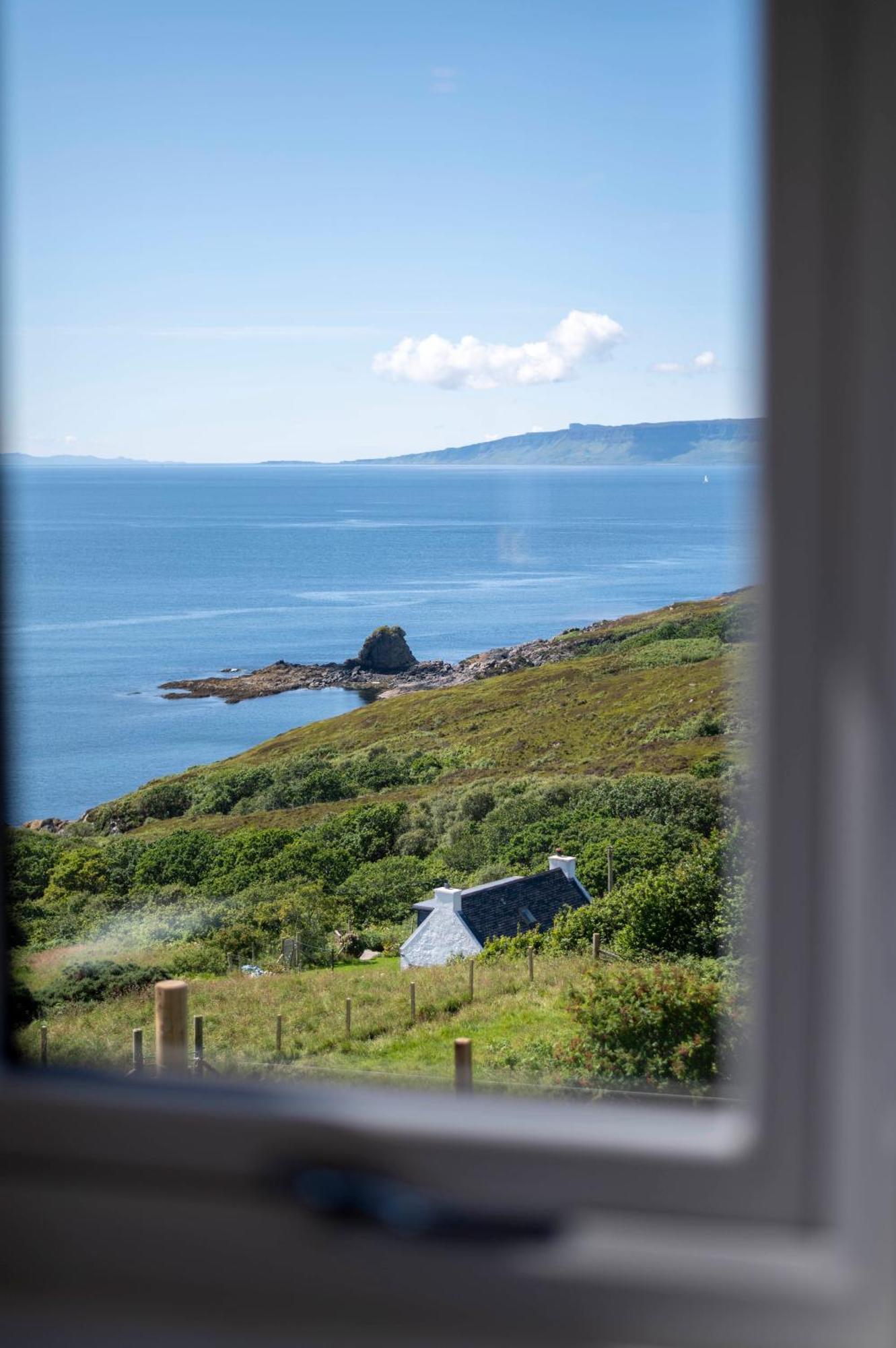 Holiday home Hut On The Hill *